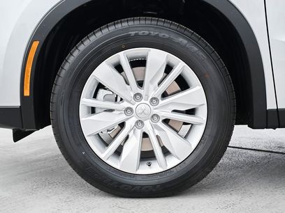 New 2026 Mitsubishi Outlander ES