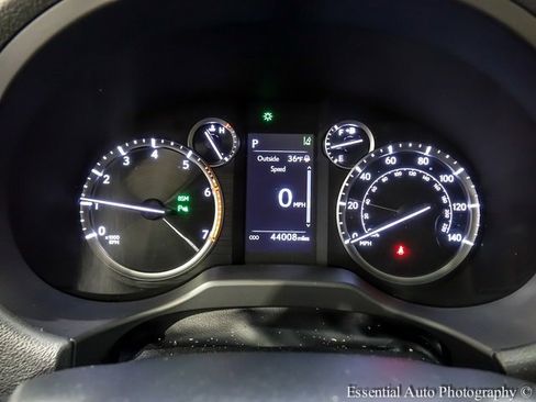 Used 2022 Lexus GX 460 Premium image 14