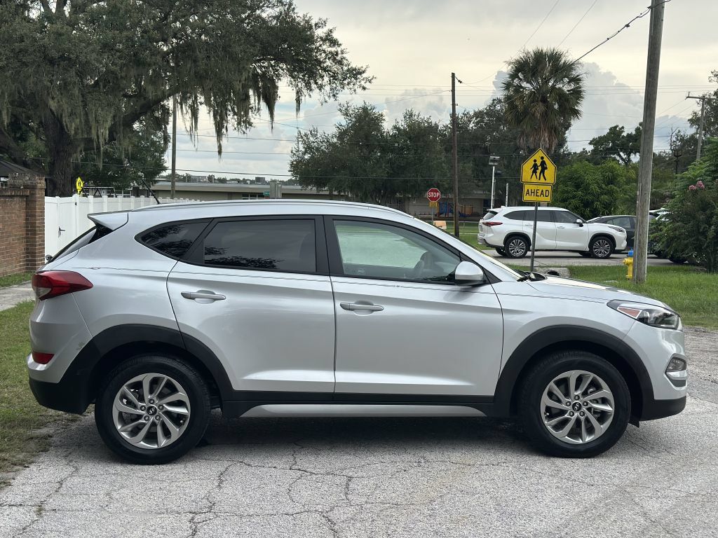 Used 2017 Hyundai Tucson SE w/ SE Popular Package 02 FWD image 6
