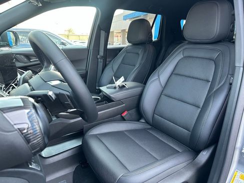 New 2026 Chevrolet Equinox LT w/ Convenience Package II image 13