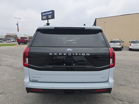 New 2026 Ford Expedition Max Active AWD/4WD image 6