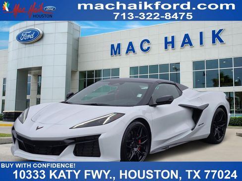 Used 2024 Chevrolet Corvette Z06 image 1