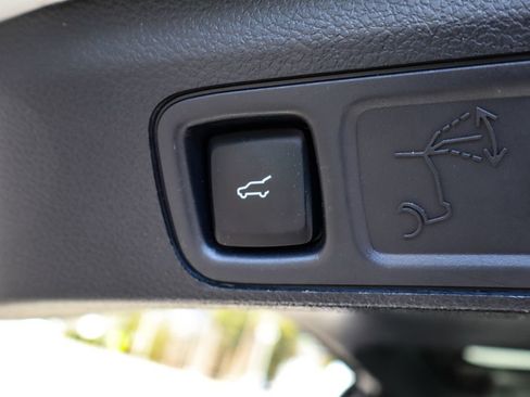 Used 2024 Ford Expedition Max Limited image 38