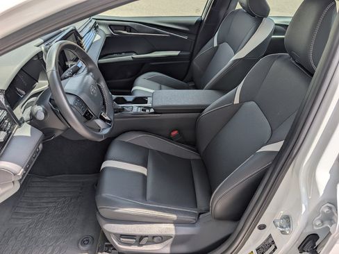 Used 2026 Toyota Camry SE FWD image 2
