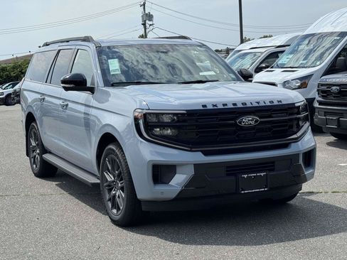 New 2026 Ford Expedition Max Platinum AWD/4WD image 2