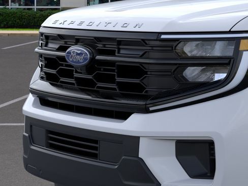 New 2026 Ford Expedition Max Active RWD image 17