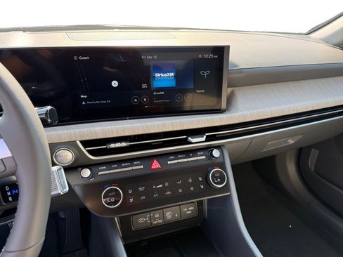 New 2025 Hyundai Sonata Limited image 12