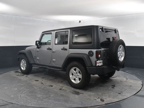 Used 2018 Jeep Wrangler Unlimited Sport S image 7