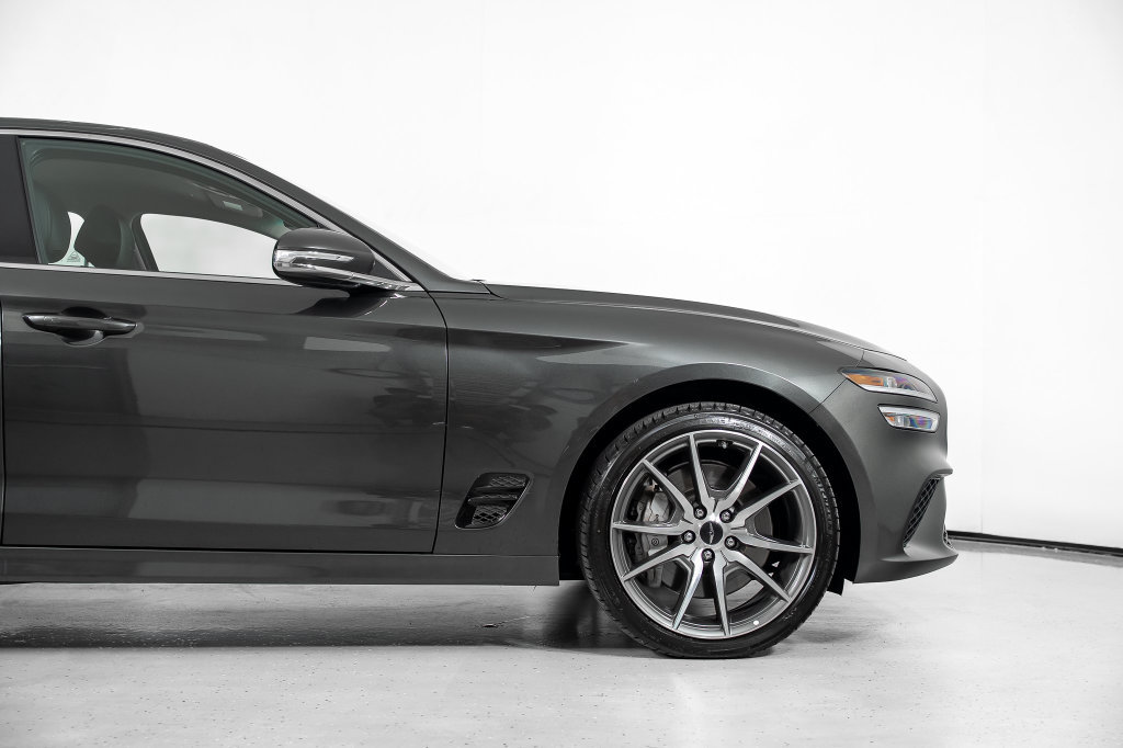 Used 2026 Genesis G70 2.5T RWD image 4