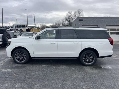 New 2026 Ford Expedition Max Platinum w/ Stealth Appearance Package image 4