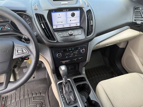 Used 2017 Ford Escape SE w/ Equipment Group 201A image 28