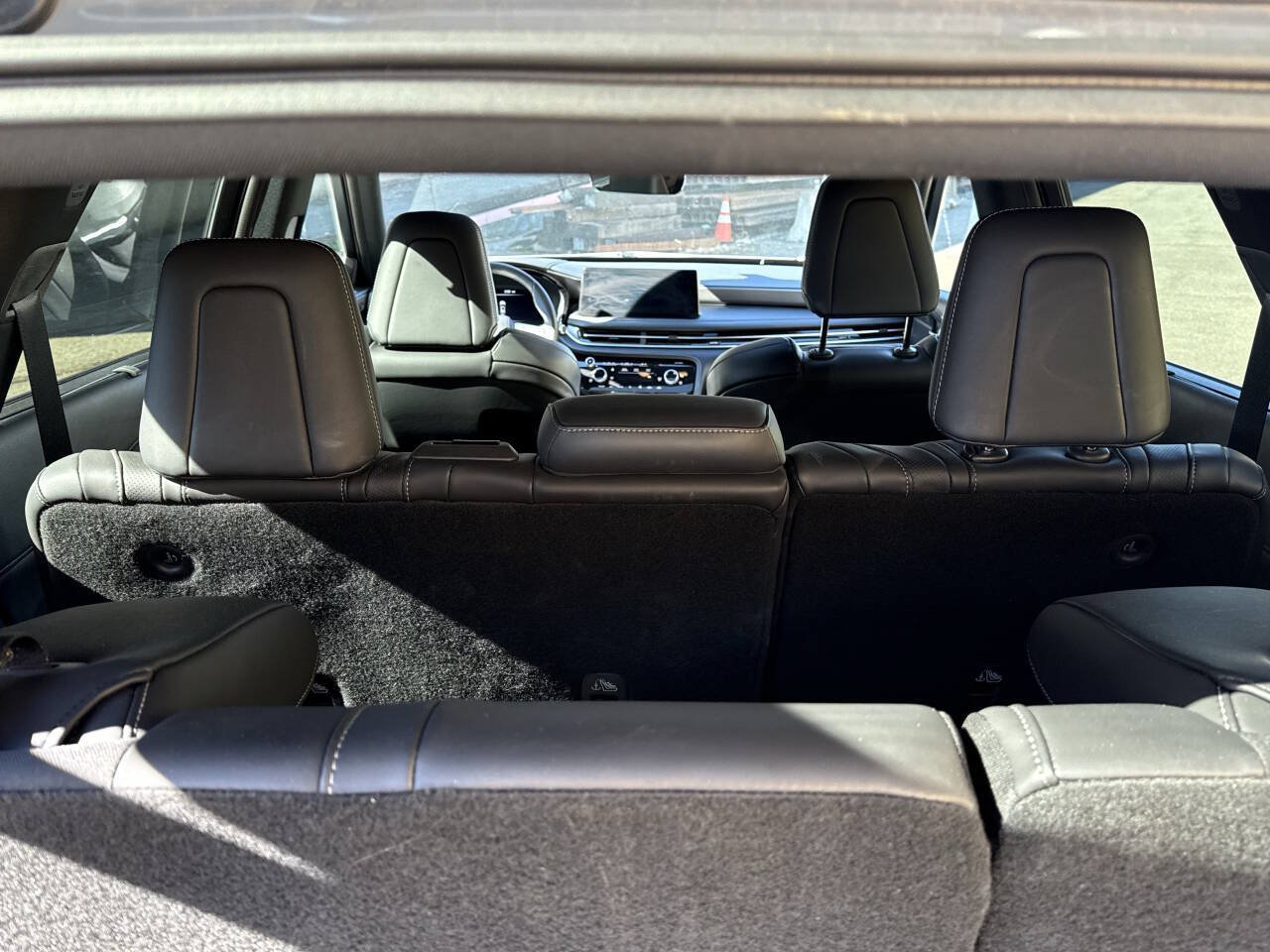 Used 2025 INFINITI QX60 Luxe w/ Black Edition AWD/4WD image 44