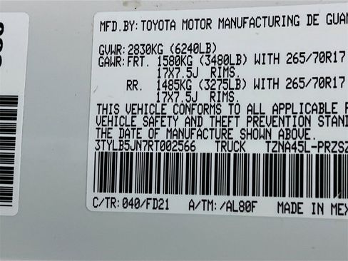 Used 2024 Toyota Tacoma TRD Off-Road image 28