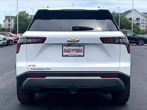 Used 2025 Chevrolet Equinox LT w/ Convenience Package II AWD/4WD image 4