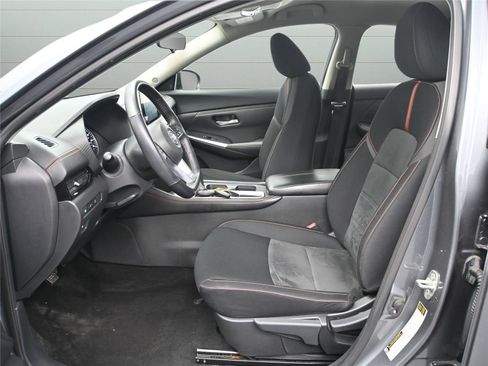 Used 2021 Nissan Sentra SR image 10