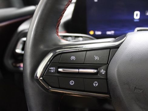 Used 2025 Chevrolet Traverse RS AWD/4WD image 41