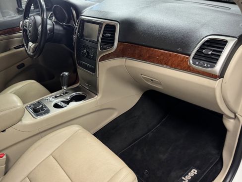 Used 2012 Jeep Grand Cherokee Limited w/ Luxury Group II image 14