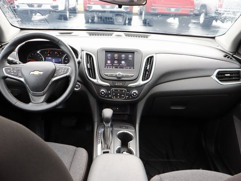 Used 2023 Chevrolet Equinox LT image 17