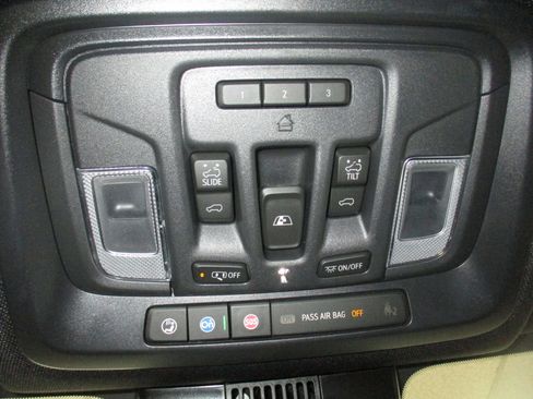 New 2026 GMC Sierra 2500 AT4 w/ AT4 Premium Plus Package AWD/4WD image 38