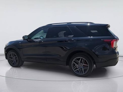 Used 2026 Ford Explorer ST-Line w/ ST-Line Street Pack AWD/4WD image 6