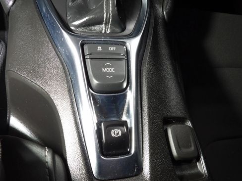 Used 2021 Chevrolet Camaro LT w/ RS Package image 16