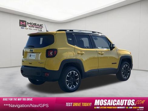 Used 2023 Jeep Renegade Trailhawk AWD/4WD image 7