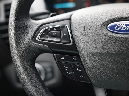 Used 2017 Ford Escape SE AWD/4WD image 19