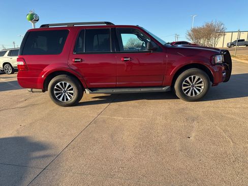 Used 2017 Ford Expedition XLT w/ Equipment Group 202A image 8