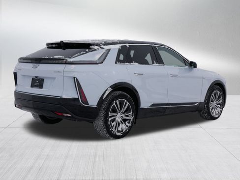 New 2026 Cadillac Lyriq Luxury image 6