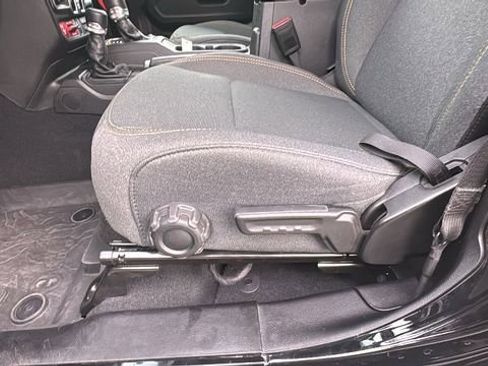 Used 2025 Jeep Wrangler Unlimited Sport S 4xe AWD/4WD image 28