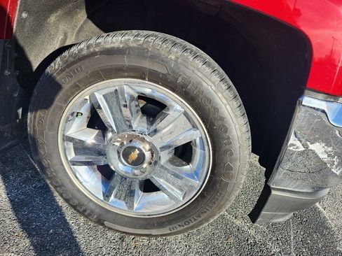 Used 2018 Chevrolet Silverado 1500 LT w/ All Star Edition image 19