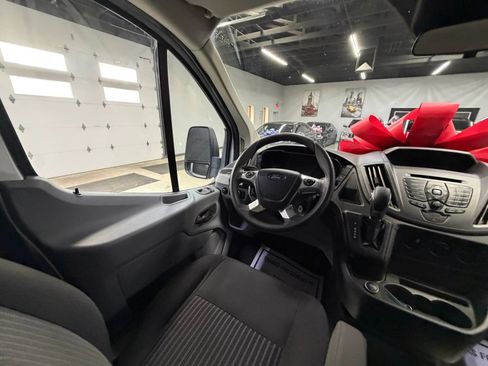 Used 2018 Ford Transit 150 XL RWD image 26