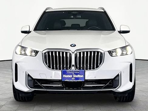 Used 2024 BMW X5 xDrive40i w/ Premium Package AWD/4WD image 4