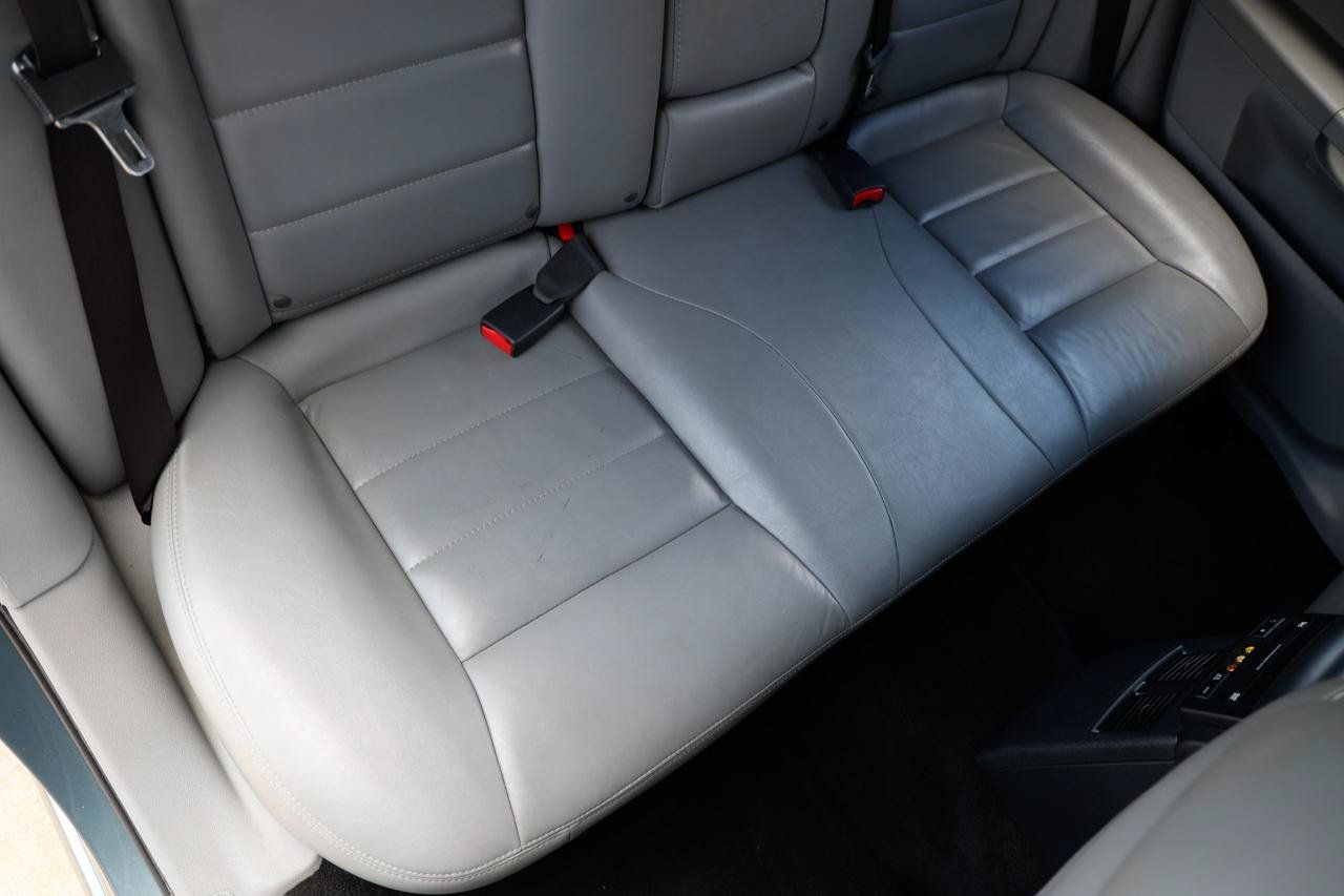 Used 2006 Dodge Magnum R/T w/ Convenience Group II RWD image 14