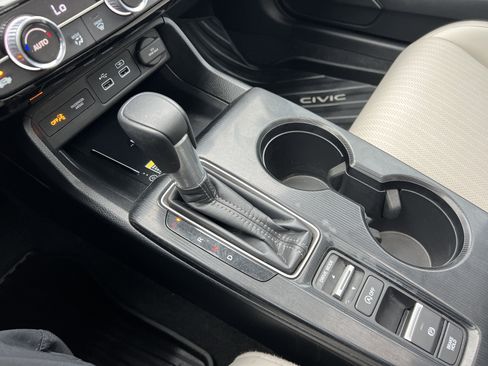 Used 2024 Honda Civic Touring image 24