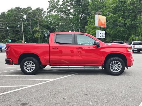 Used 2022 Chevrolet Silverado 1500 RST AWD/4WD image 6
