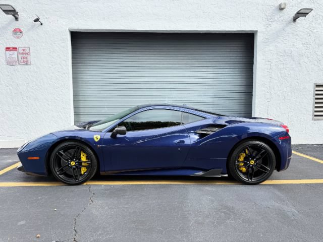 Used 2016 Ferrari 488 GTB RWD image 3