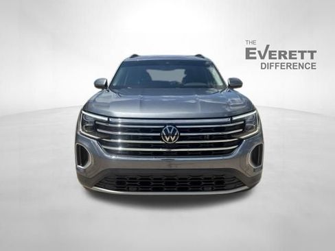 Used 2024 Volkswagen Atlas SE FWD image 2