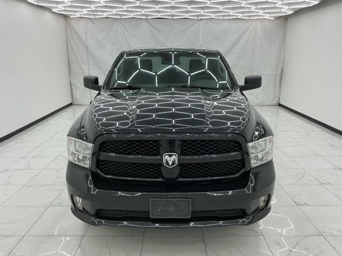 Used 2018 RAM 1500 Express AWD/4WD image 8
