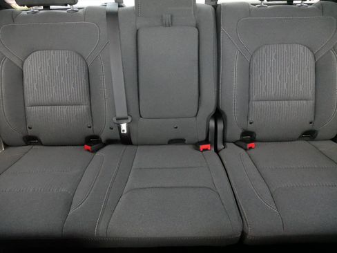 Used 2019 RAM 1500 Big Horn AWD/4WD image 13