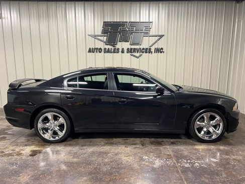 Used 2014 Dodge Charger SXT Plus image 7