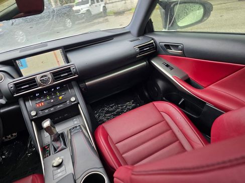 Used 2017 Lexus IS 200t RWD image 37