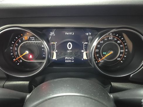 Used 2020 Jeep Wrangler Unlimited Sahara w/ Cold Weather Group image 21