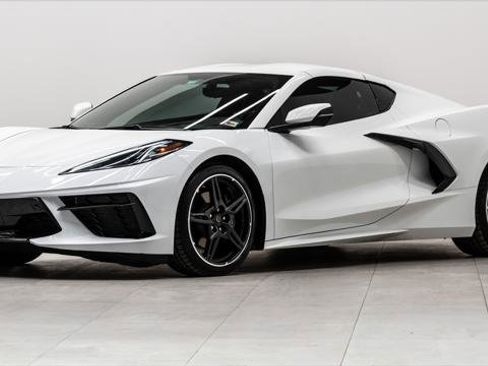 Used 2020 Chevrolet Corvette Stingray Preferred Cpe w/ 2LT Preferred Equipment Group image 1