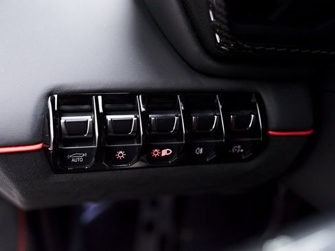 Used 2019 Lamborghini Aventador SVJ image 81