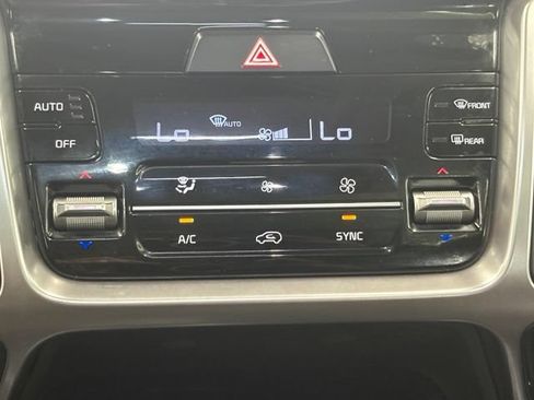 Used 2023 Kia Sorento S w/ Panoramic Sunroof Package AWD/4WD image 25