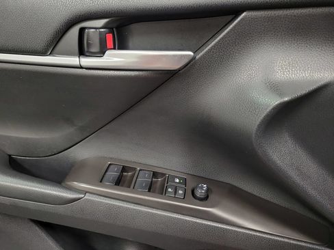 Used 2023 Toyota Camry SE FWD image 19