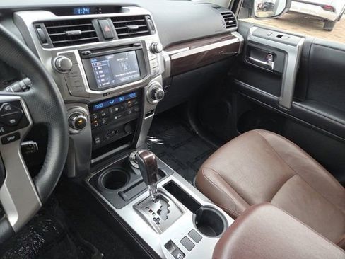 Used 2018 Toyota 4Runner Limited image 34