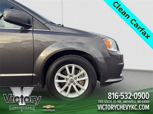 Used 2019 Dodge Grand Caravan SXT image 21