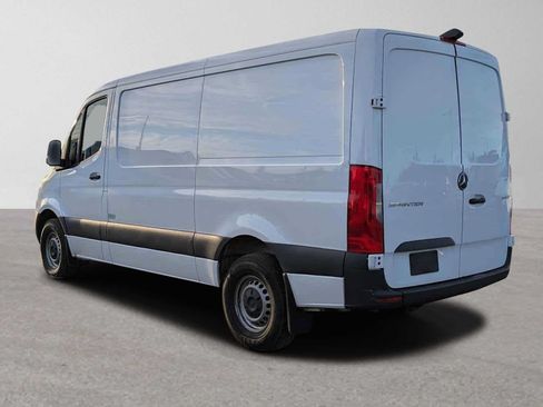 Used 2025 Mercedes-Benz Sprinter 2500 image 6